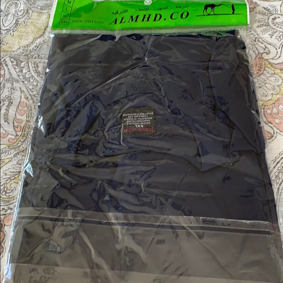 New t shirt - Picture 2 of 4